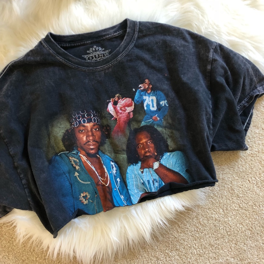 Cropped OutKast Tee